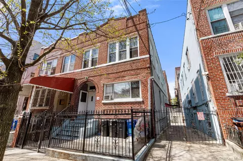 1049 Ward Ave, New York, NY 10472