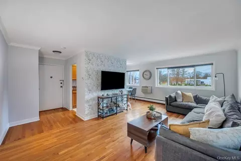 355 Route 111 #42, Smithtown, NY 11787