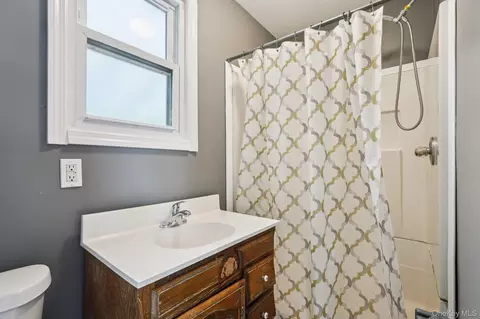 Bath - 334 Union Ave, Peekskill, NY 10566 photo 1 of 2