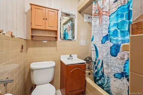 Bath - 334 Union Ave, Peekskill, NY 10566 photo 2 of 2