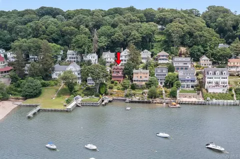 131 Bayview Ave, Northport, NY 11768