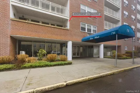 711 Shore Rd #1J, Long Beach, NY 11561