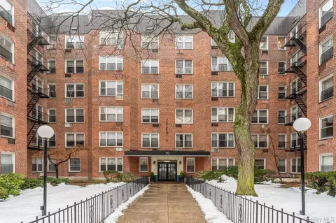50 Fort Pl #A6A, Staten Island, NY 10301