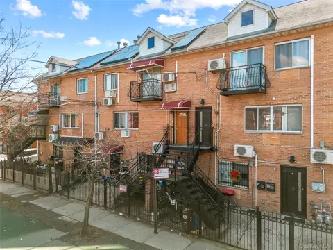 13006 58th Rd, Flushing, NY 11355