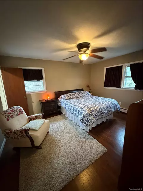Bedroom - 21 Crescent Pl, Monroe, NY 10950 photo 3 of 4