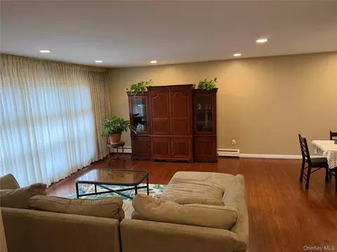 Living - 21 Crescent Pl, Monroe, NY 10950 photo 1 of 5