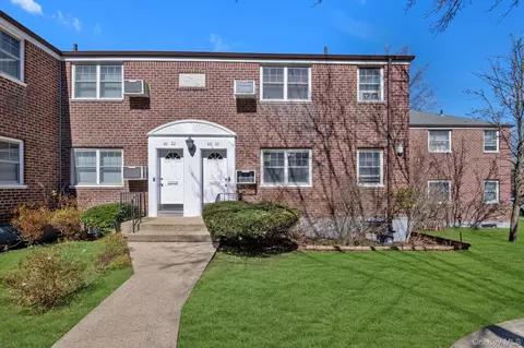 60-22 251st St # 2-504, Little Neck, NY 11362