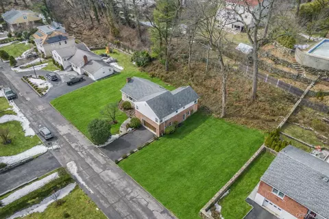 61 Devon Rd, Yonkers, NY 10708