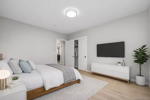 Bedroom - 61 Devon Rd, Yonkers, NY 10708 photo 4 of 4