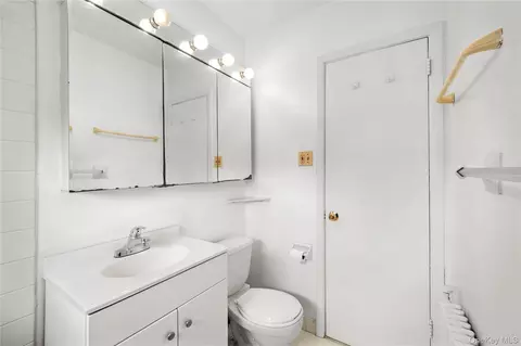 Bath - 215-12 47th #2D-12, Bayside, NY 11361 photo 2 of 2