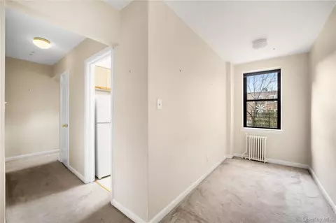 Bedroom - 215-12 47th #2D-12, Bayside, NY 11361 photo 3 of 4