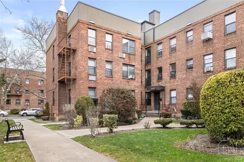 215-12 47th #2D-12, Bayside, NY 11361