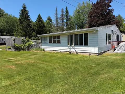 3 Cooper Dr, Bethel, NY 12720