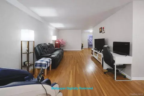 209-20 18th Ave #5E, New York, NY 11360