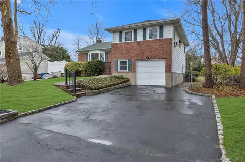 438 Atlantic St, East Northport, NY 11731