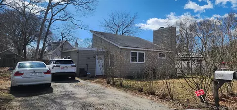 288 Cedar Rd W, Mastic Beach, NY 11951