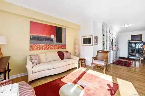 Living - 16 Rockledge Ave #2E2, Ossining, NY 10562 photo 10 of 13