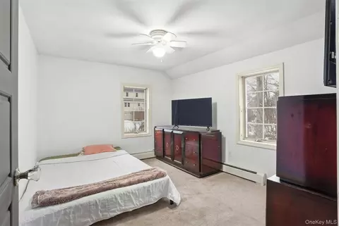 Bedroom - 24 Mountain Rd, Cornwall On Hudson, NY 12520 photo 4 of 4