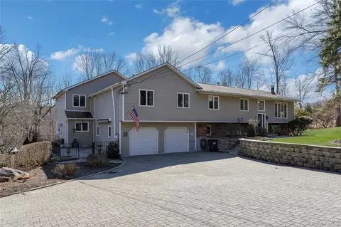 204 Cherry Hill Rd, Carmel, NY 10512