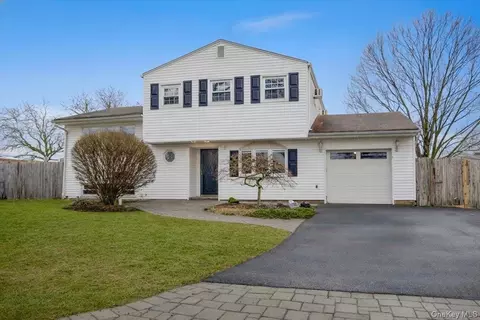 3 Carlton Rd, Orangetown, NY 10962