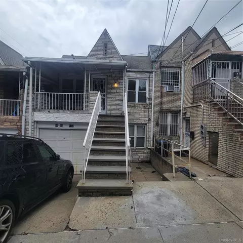 9310 177th St, Jamaica, NY 11433