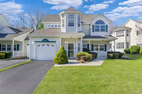 3006 Amen Cor, Riverhead, NY 11901