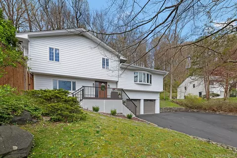 168 Pound Ridge Rd, Bedford, NY 10506
