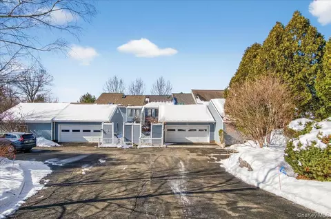 3 S Collins Ter, Saratoga Springs, NY 12866