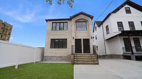 342 E 234th St, New York, NY 10470