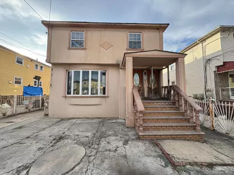 14728 227th St, New York, NY 11413