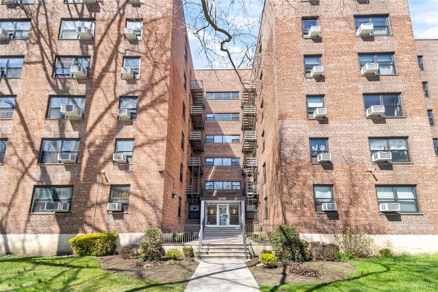211-01 75th Ave #4O, Bayside, NY 11364