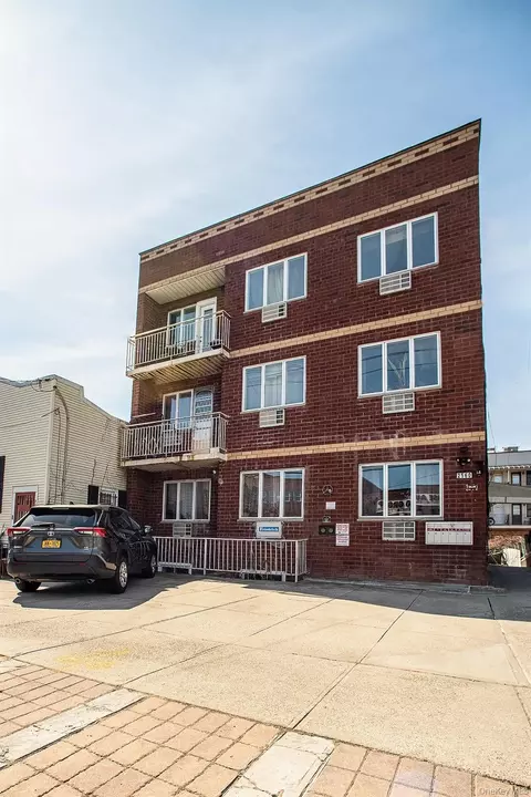 2560 Stillwell Ave #2B, Brooklyn, NY 11214