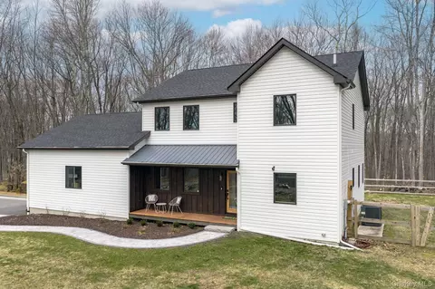 572 Greenville Tpke, Middletown, NY 10940