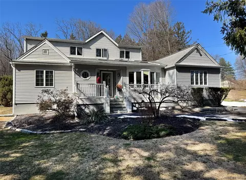 680 Vassar Rd, Poughkeepsie, NY 12603