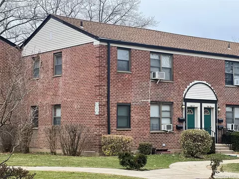 19617 73rd Ave #2ND, Fresh Meadows, NY 11365