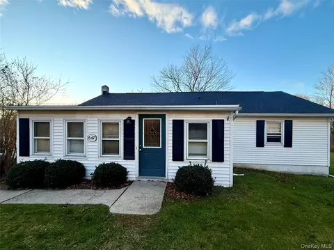 647 S Drury Ln, Montgomery, NY 12549