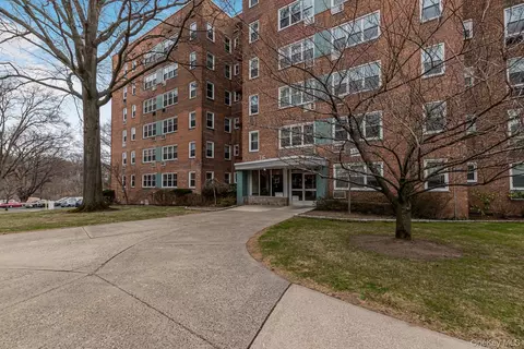 76 Dehaven Dr #6L, Yonkers, NY 10703