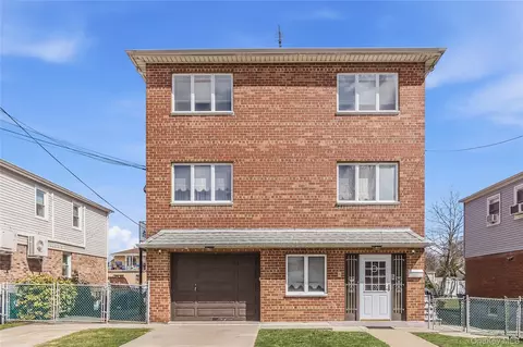 42-29 217th St, New York, NY 11361