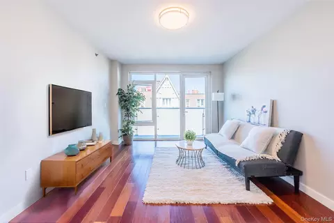 14238 37th Ave #6H, New York, NY 11354