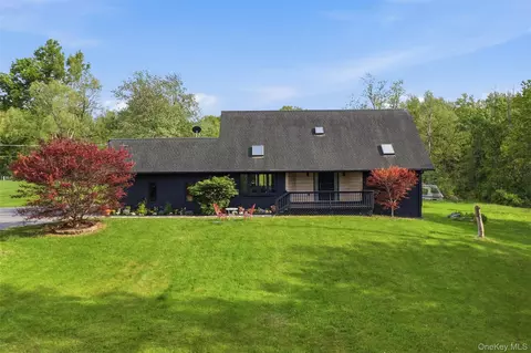 97 Svenski Rd, Crawford, NY 12549
