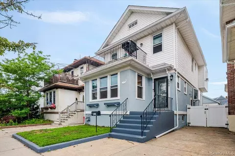 365 W Hudson St, Long Beach, NY 11561