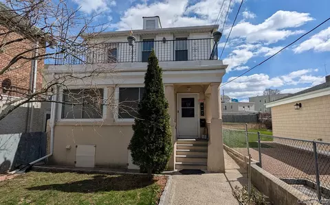 116 Gavin St, Yonkers, NY 10701