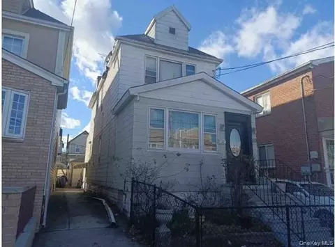 920 E 99th St, Brooklyn, NY 11236
