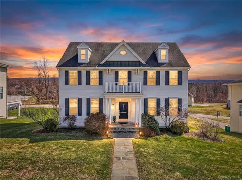 18 Four Corners Blvd, East Fishkill, NY 12533