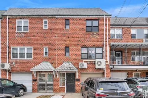 5033 68th St, New York, NY 11377