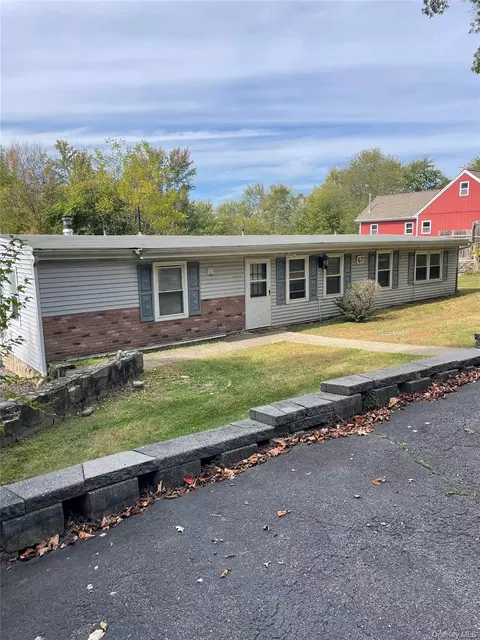 67 Bethlehem Rd, New Windsor, NY 12553