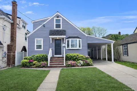 268 Spruce St, West Hempstead, NY 11552