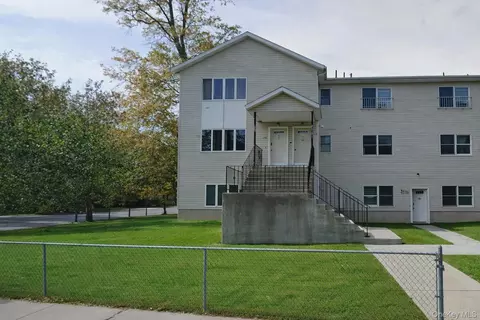 140 Park Ln, Ramapo, NY 10952