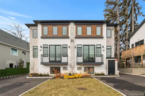23 Singer Ave #211, Ramapo, NY 10977