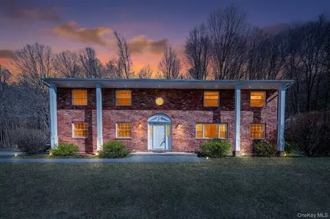 5 Equestrian Acres Ln, Southeast, NY 10509